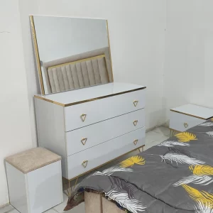میز آرایش اسپورت با پایه فلزی